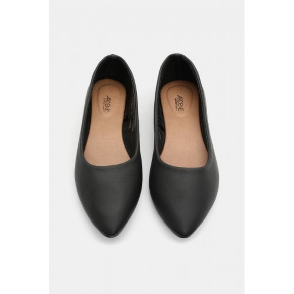 Black Matte Faux Leather Pointy Flats - Picture 4 of 4